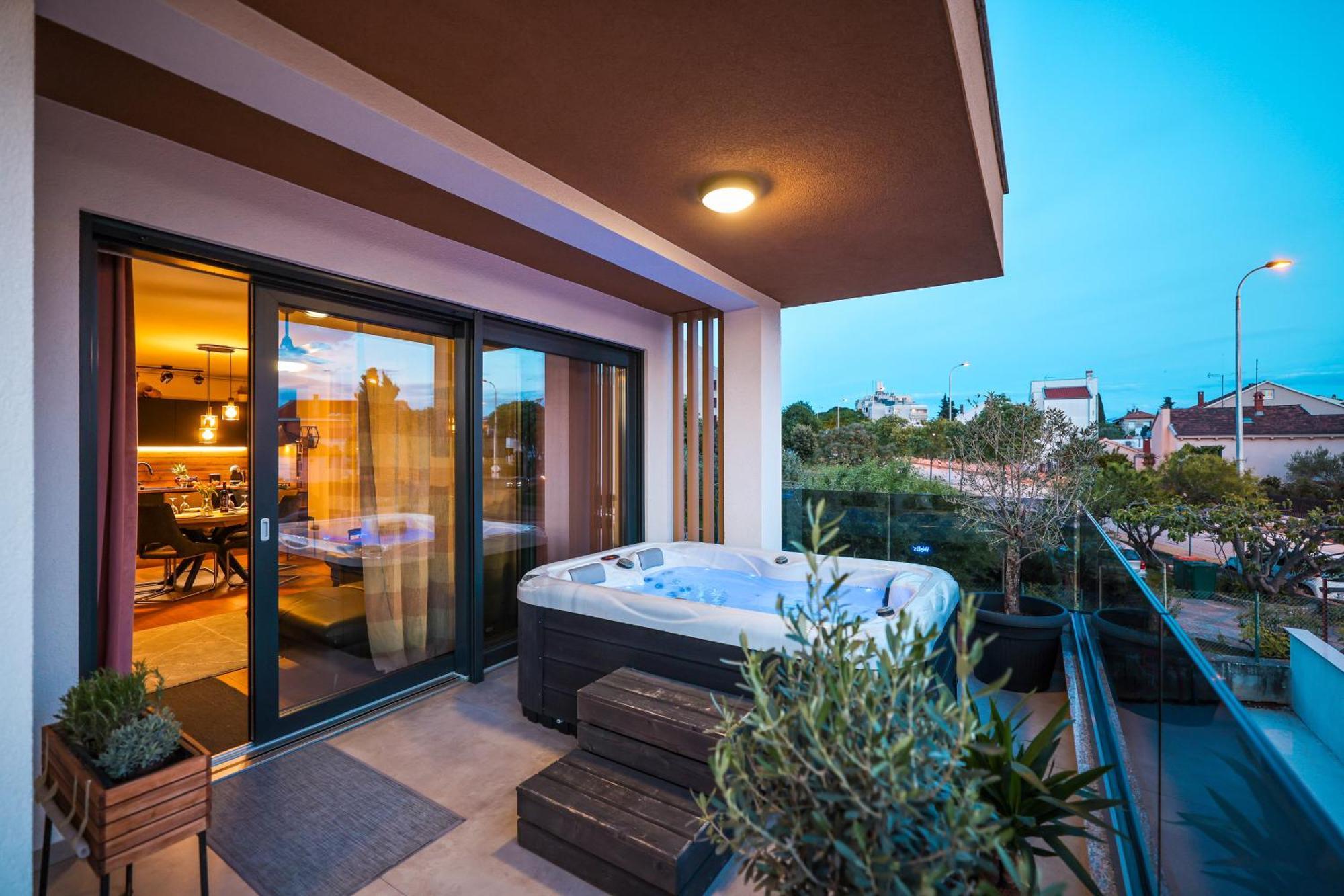 Luma Luxury Apartment With Jacuzzi Zadar Buitenkant foto