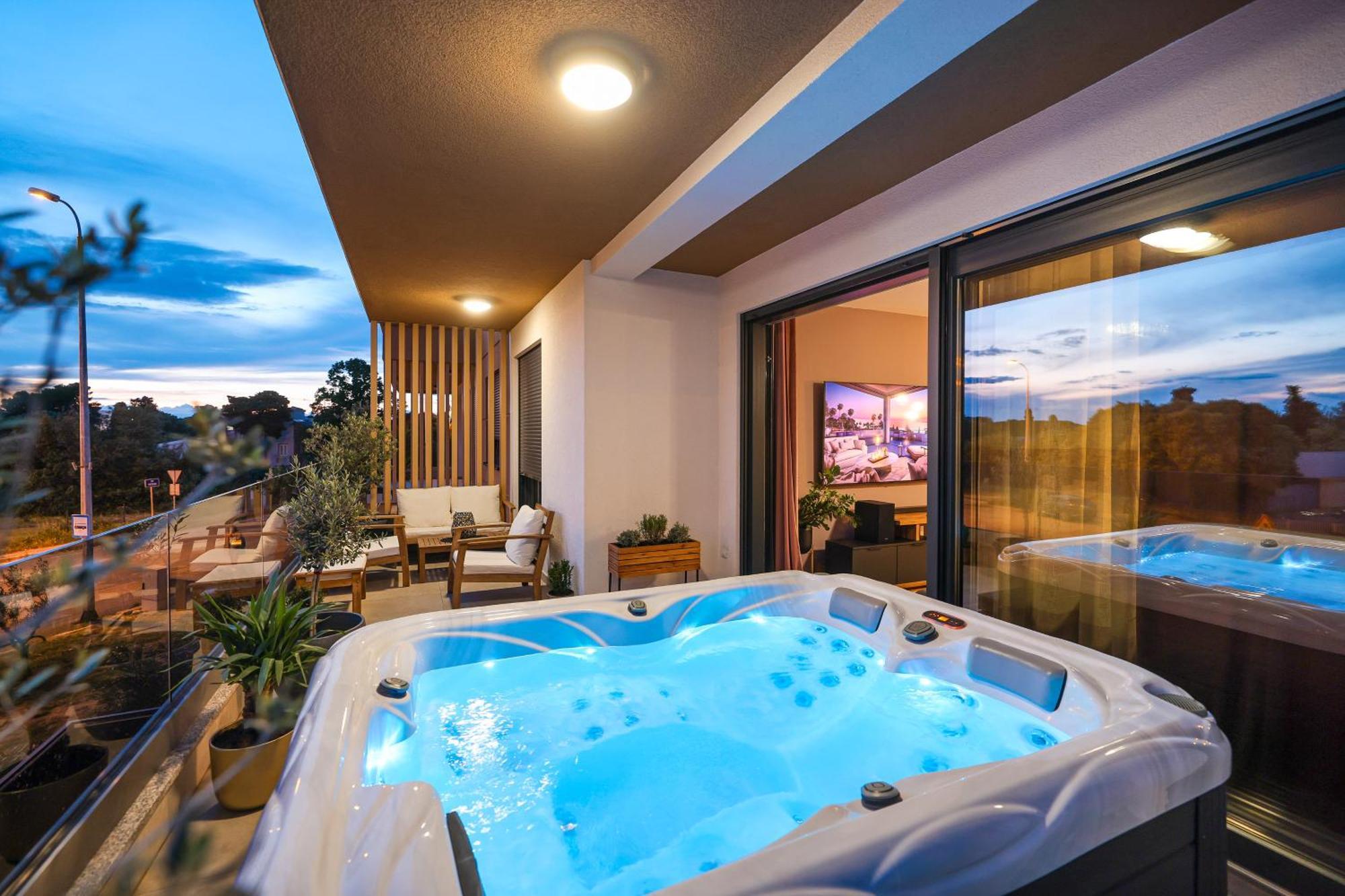 Luma Luxury Apartment With Jacuzzi Zadar Buitenkant foto