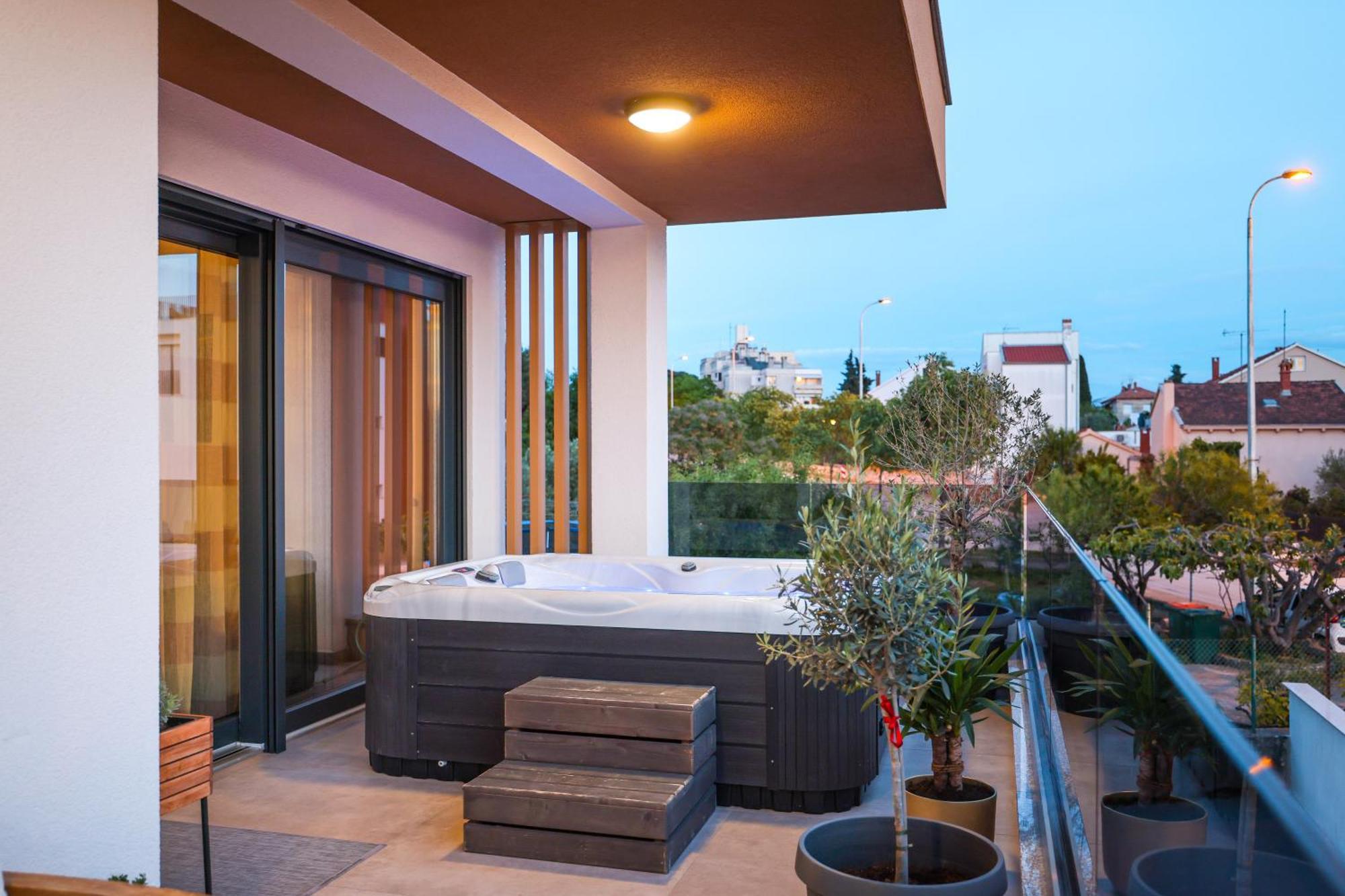 Luma Luxury Apartment With Jacuzzi Zadar Buitenkant foto