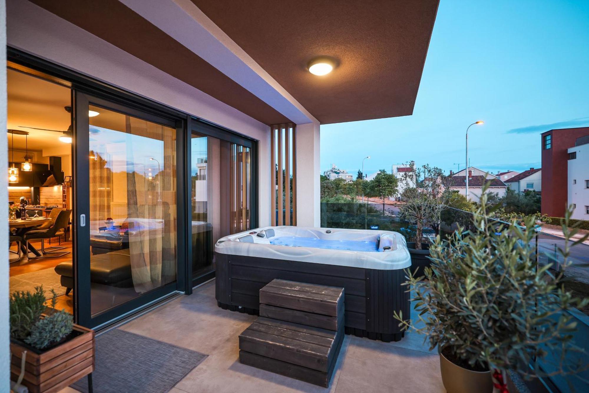 Luma Luxury Apartment With Jacuzzi Zadar Buitenkant foto