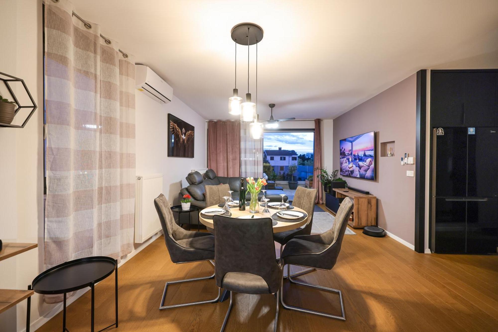 Luma Luxury Apartment With Jacuzzi Zadar Buitenkant foto