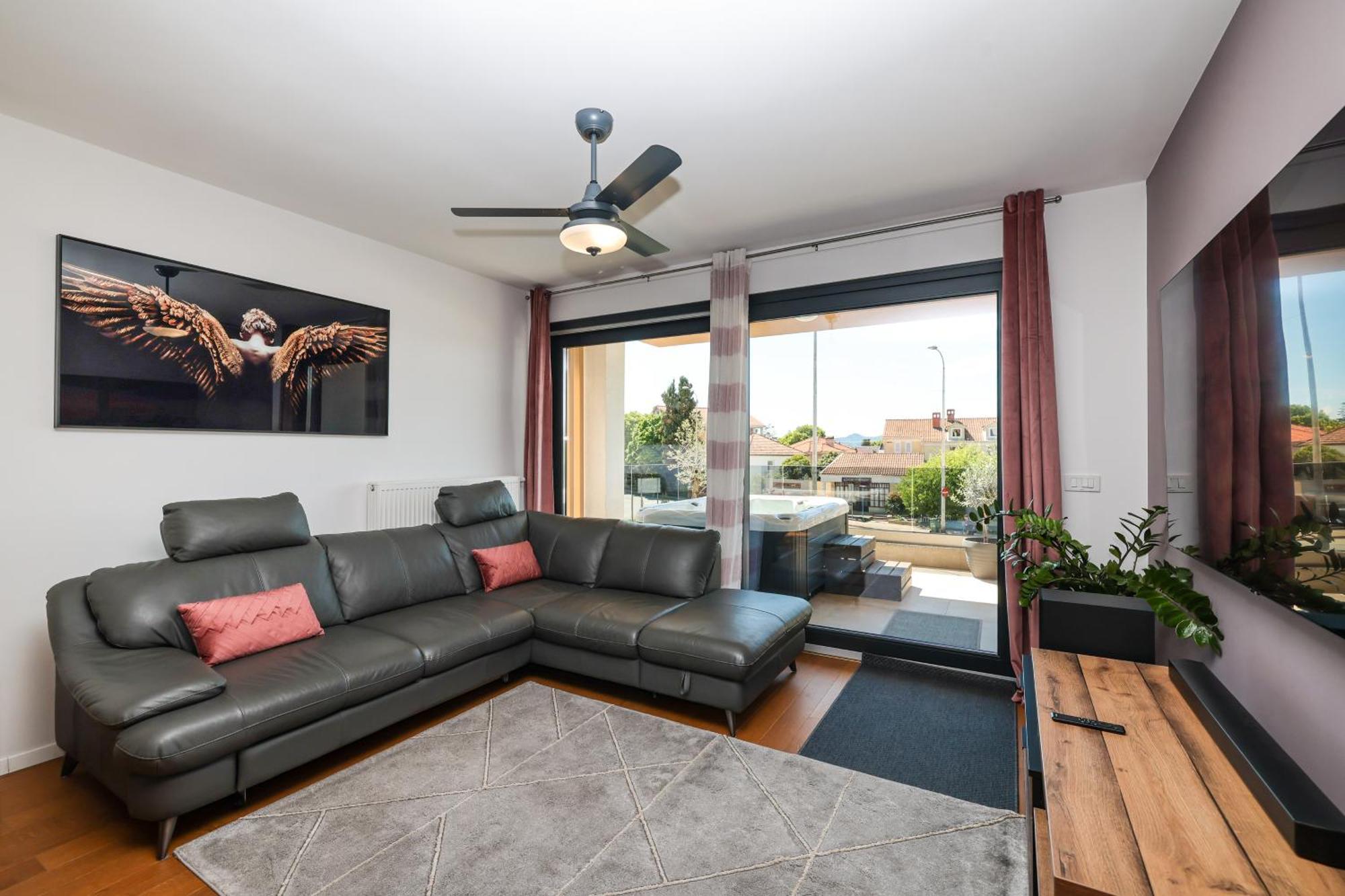 Luma Luxury Apartment With Jacuzzi Zadar Buitenkant foto