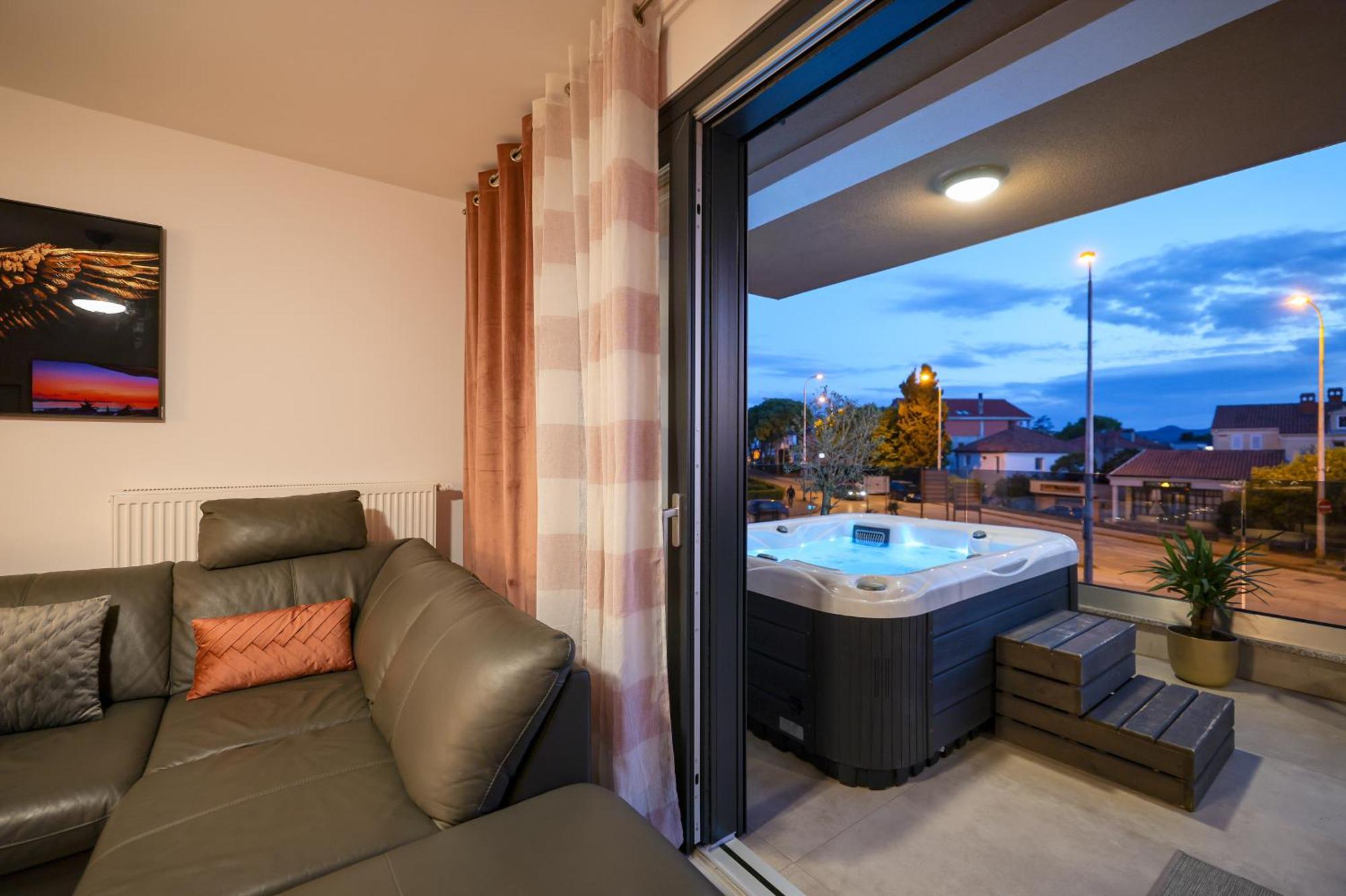 Luma Luxury Apartment With Jacuzzi Zadar Buitenkant foto