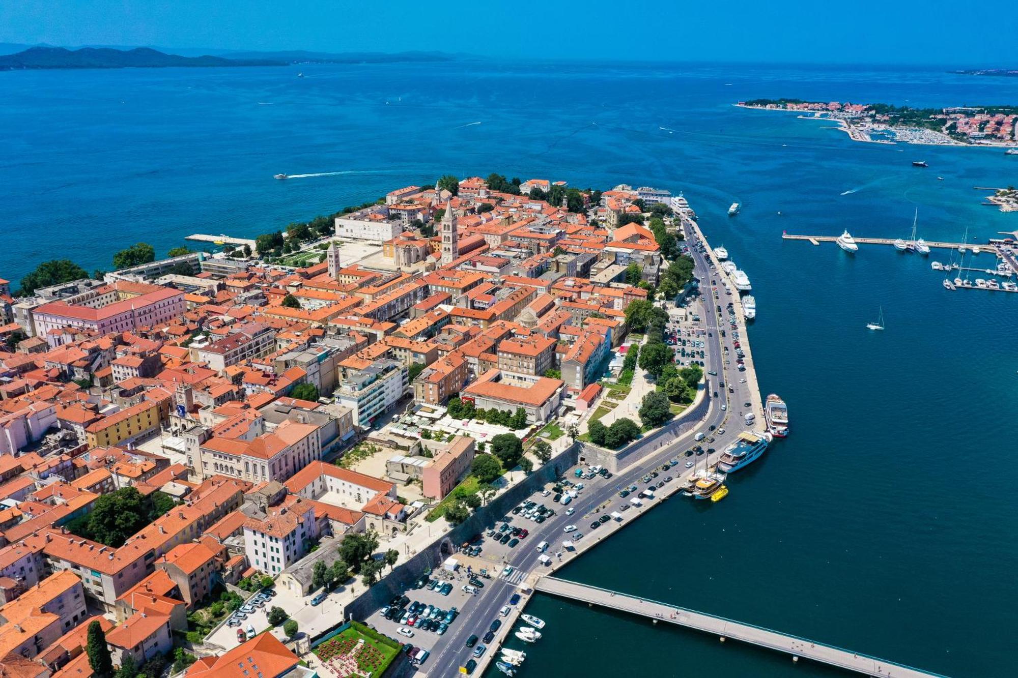 Luma Luxury Apartment With Jacuzzi Zadar Buitenkant foto